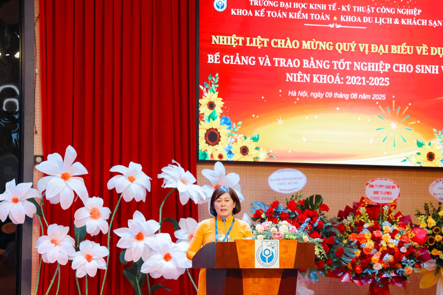 🎓 LỄ BẾ GIẢNG KHÓA 15 – NIÊN KHÓA 2021-2025 🎓