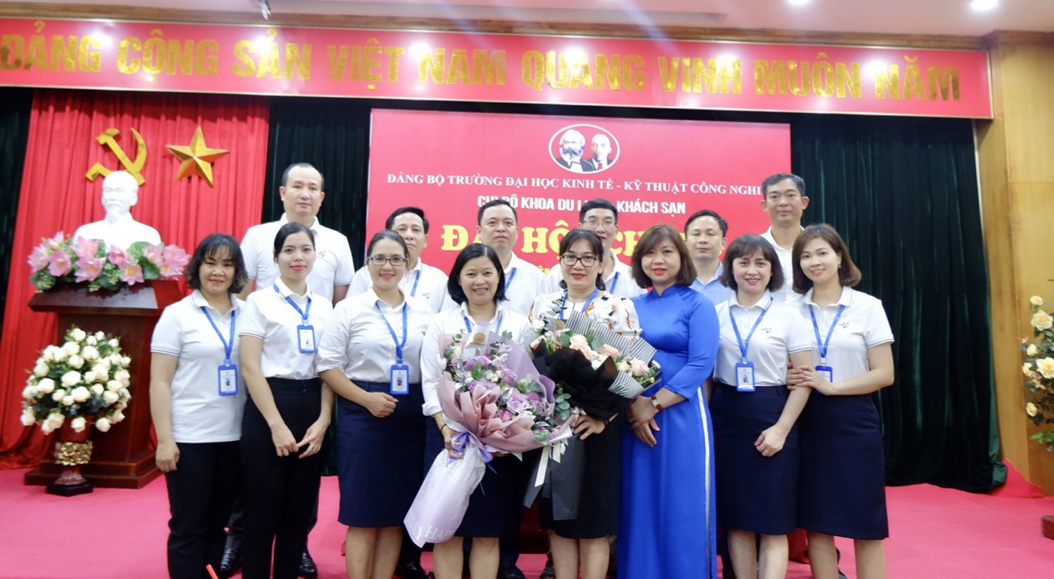 Chi bộ Khoa Du lịch và Khách sạn Đại hội nhiệm kỳ 2022-2025