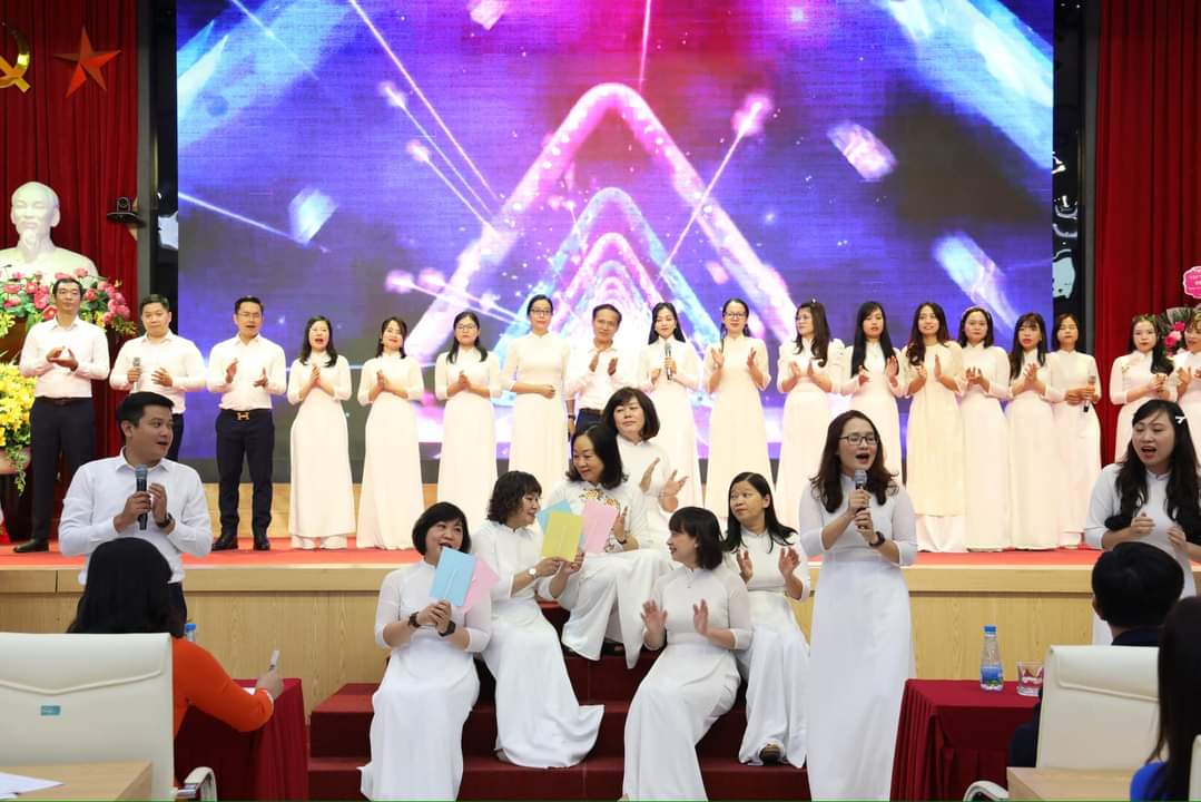 Hội diễn văn nghệ khoa Du lịch khách sạn chào mừng 41 năm ngày Nhà giáo Việt Nam