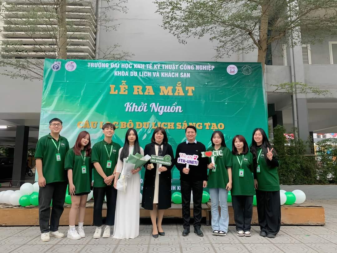 Lễ ra mắt Câu lạc bộ khoa Du lịch và khách sạn Uneti - CTC
