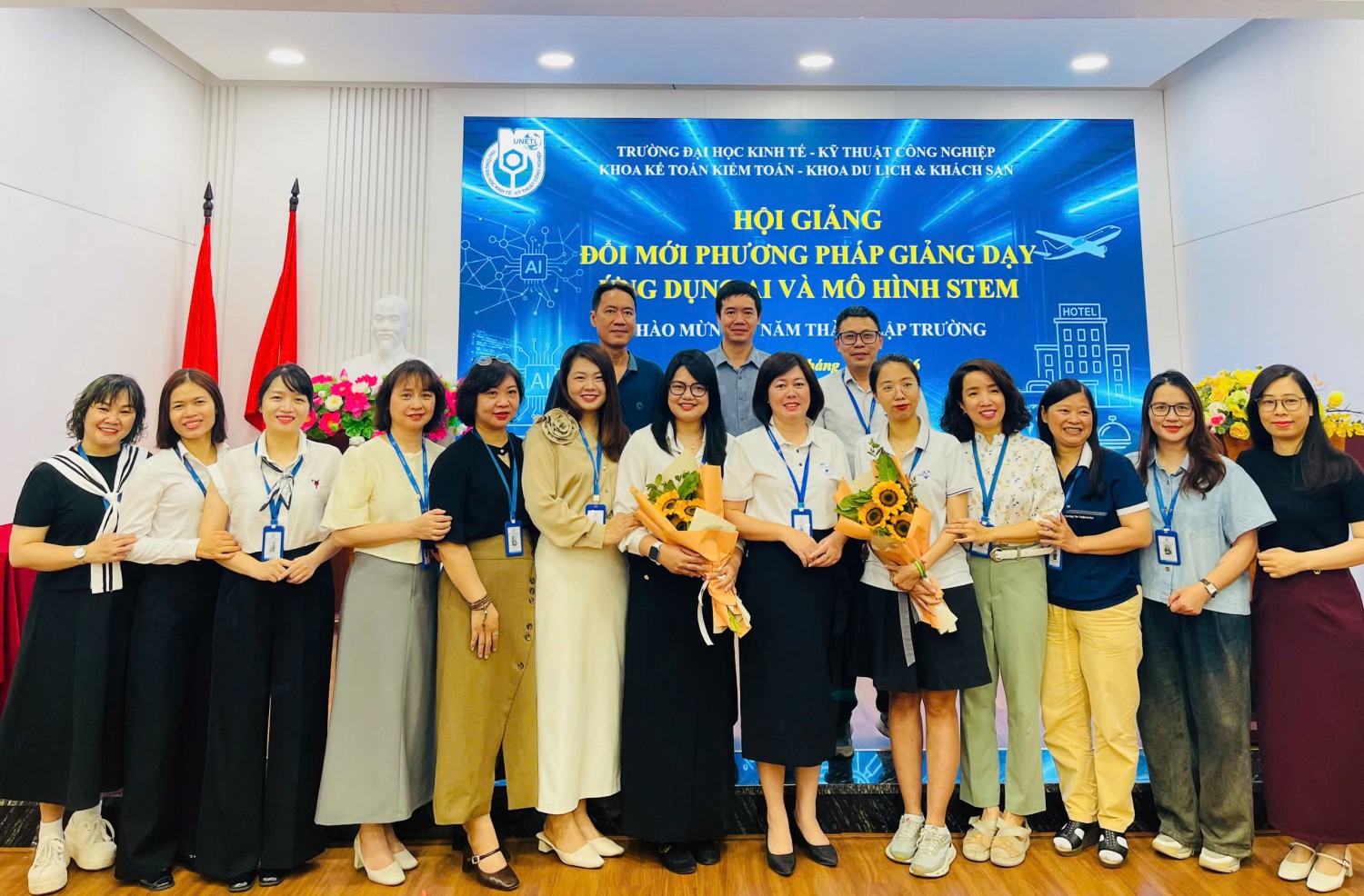 Hội giảng đổi mới phương pháp giảng dạy chào mừng 70 năm thành lập trường